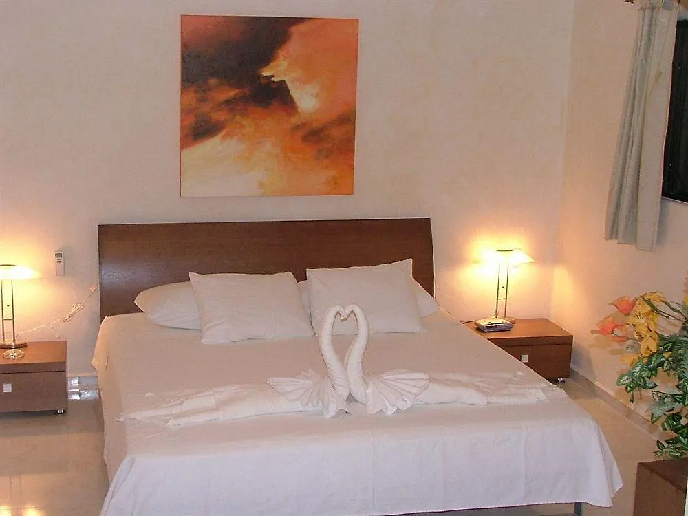 ***  Aventura Mexicana Hotel Playa del Carmen Mexico